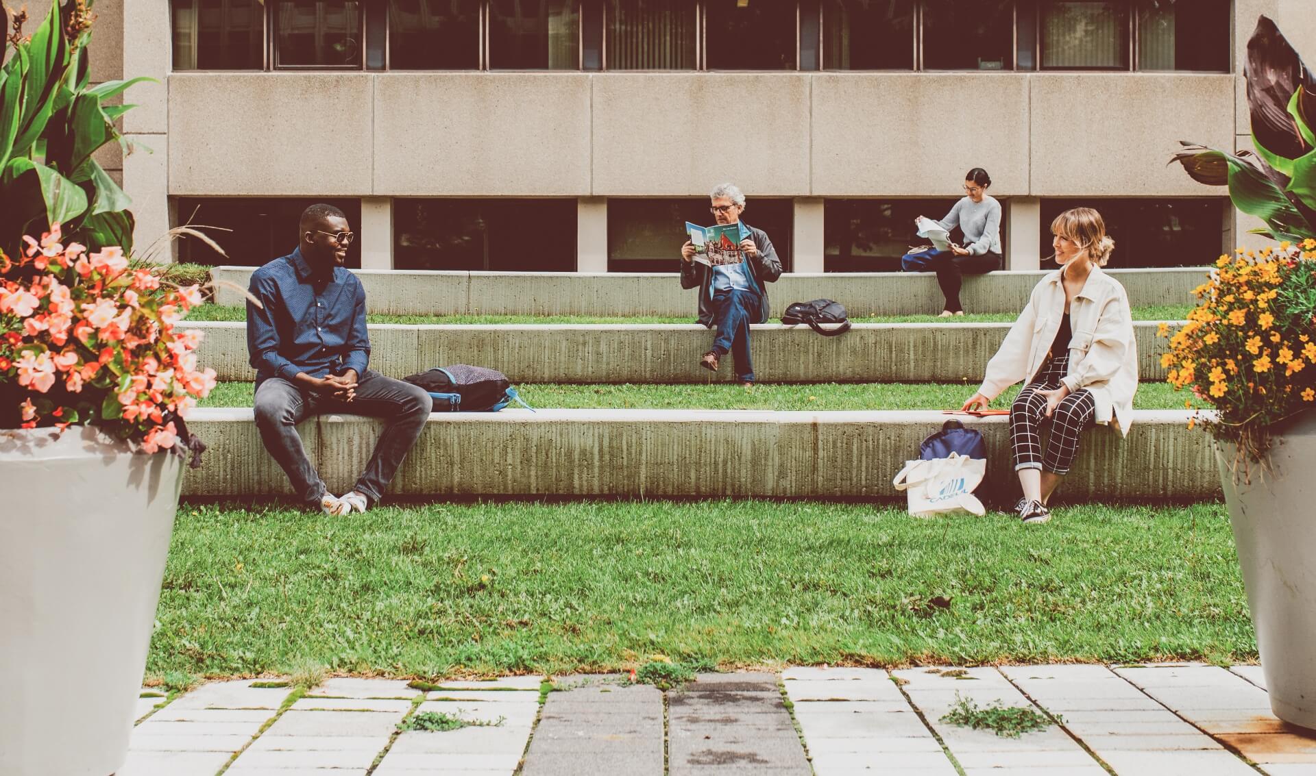 Rapport A La Communaute Universite Laval Ville De Quebec Canada